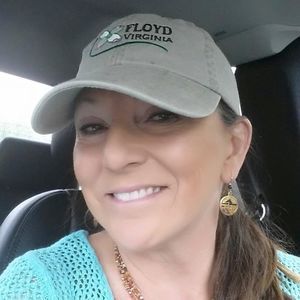 Meet your Posher, Carol